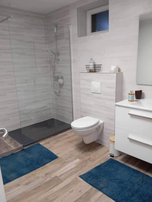 Holiday home Confort Neuf En Campagne 6p Wifi
